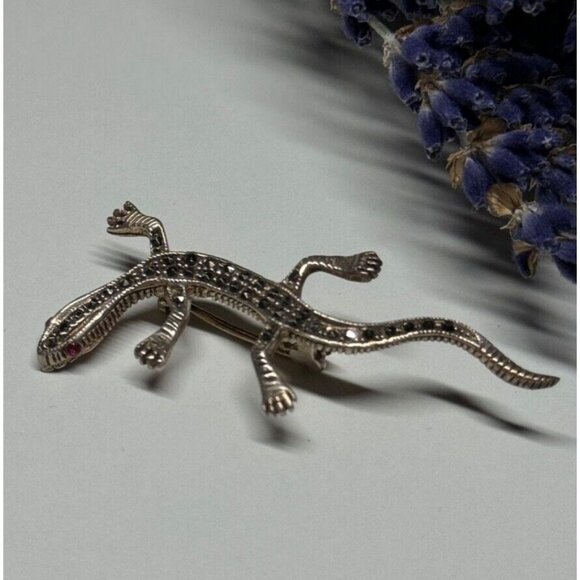 925 STERLING SILVER RUBY & MARCASITE LIZARD BROOCH - Picture 7 of 8
